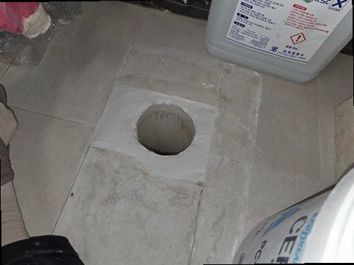 성동구 누수탐지 욕실 천장 얼룩과 배관 점검 현장