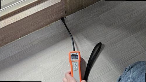 시흥 누수탐지 배관 누수와 방수층 누수의 발생 위치를 비교한 단면도