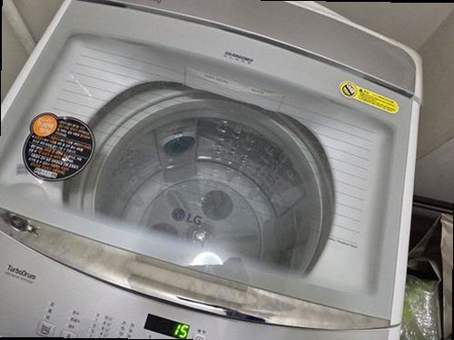 마포구 누수탐지 베란다 천장 얼룩과 벽면 습기를 확인하는 현장
