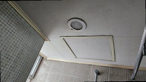 영등포구 누수탐지 욕실 유가와 타일 방수층 점검 장면