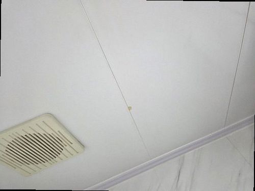 상록구 누수탐지 수도계량기 별침 움직임을 확인하는 누수 점검 모습