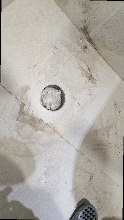 군포 누수탐지 욕실 천장 누수 흔적과 배관 점검 위치
