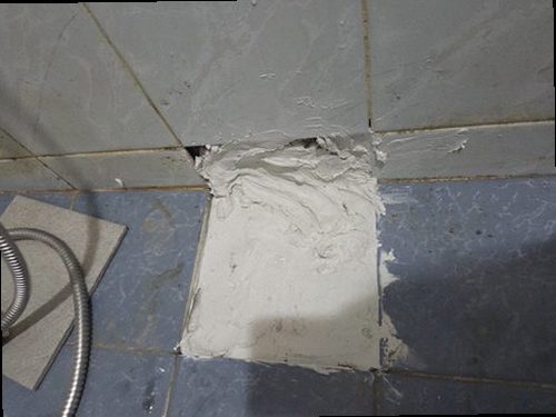 아산시 누수탐지 벽지에 번진 물자국과 누수 점검 현장