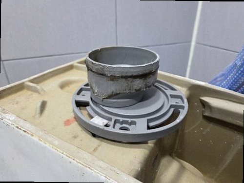 팔달구 누수탐지 욕실 천장에 번진 물자국과 벽면 습기 상태