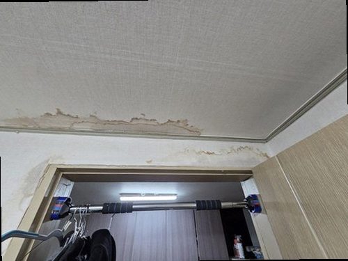 여주 누수탐지 아래층 천장 누수 흔적과 수분 측정 과정