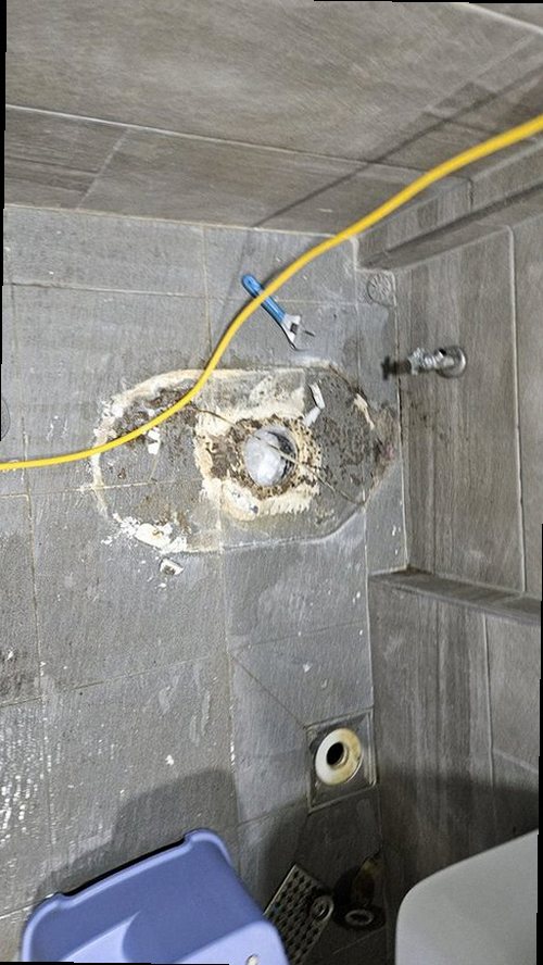은평구 누수탐지 수도계량기 별침과 배관 누수 점검 장면