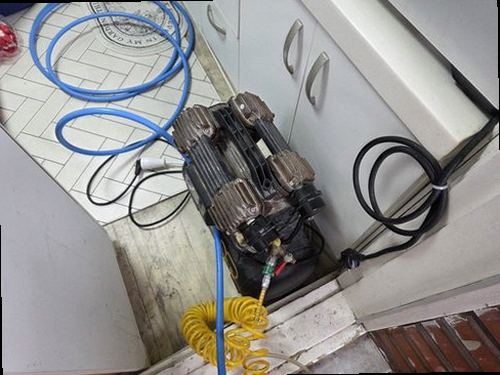 대전 중구 누수탐지 빌라 천장에 번진 누수 얼룩과 주변 보양 상태