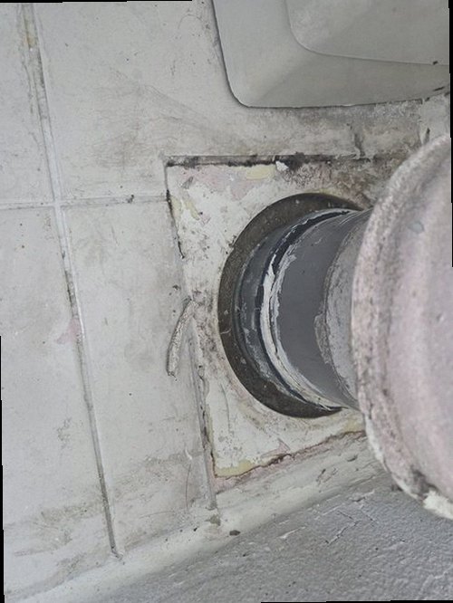 강남구 누수탐지 수도계량기 별침과 압력 게이지를 확인하는 누수 점검 장면