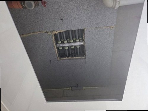 청주시 흥덕구 누수탐지 난방 배관 보수 후 압력 검사를 진행하는 모습