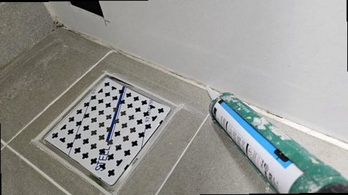 동대문구 누수탐지 누수 배관 보수 후 압력 점검과 정리된 욕실 바닥
