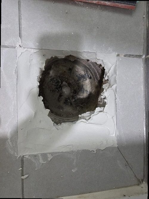 남동구 누수탐지 수도계량기와 보일러 배관을 확인하는 누수 점검 현장