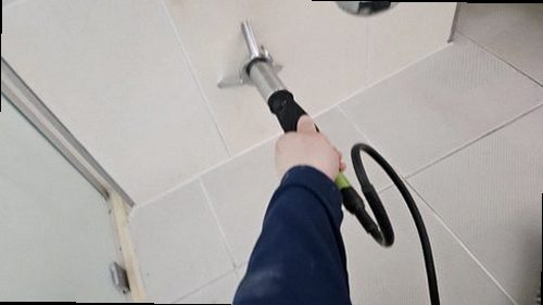 남동구 누수탐지 천장 누수 흔적과 수도계량기 별침을 확인하는 현장