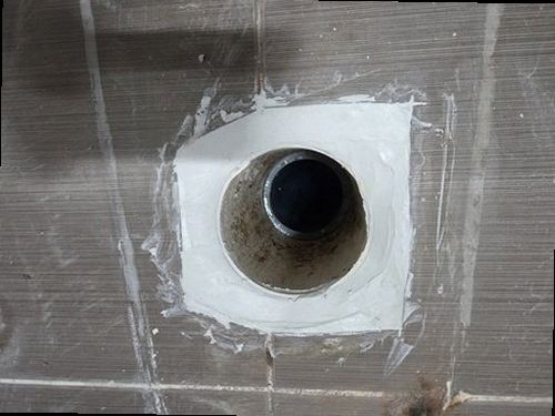 관악구 누수탐지 욕실 인접 벽면의 누수 흔적과 수분 측정 과정