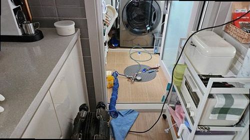 오정구 누수탐지 누수 피해가 발생한 천장과 벽면의 물자국