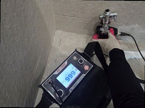 종로구 누수탐지 누수 배관을 보수한 뒤 압력 변화를 재확인하는 현장