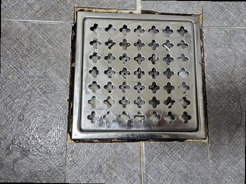 부산 동구 누수탐지 욕실 천장 누수 흔적과 배관 점검 위치